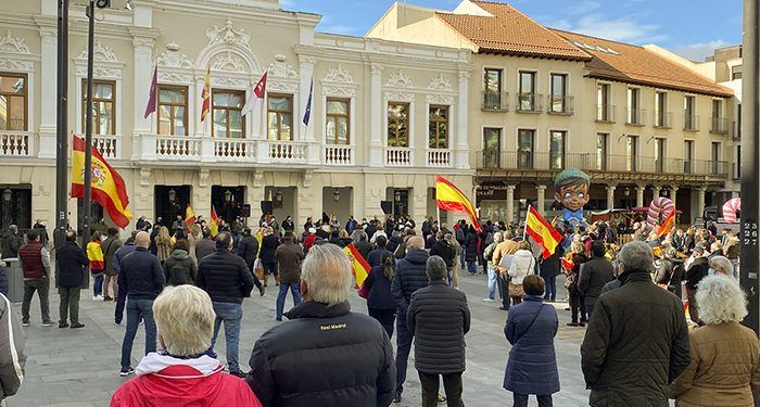VOX Guadalajara celebra un emotivo y un concurrido acto en defensa de la Constitución 1 VOX Guadalajara celebra un emotivo y un concurrido acto en defensa de la Constitución