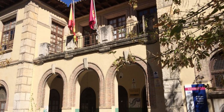 ANPE anima a las familias a que matriculen a sus hijos e hijas en centros públicos 1 ANPE anima a las familias a que matriculen a sus hijos e hijas en centros públicos