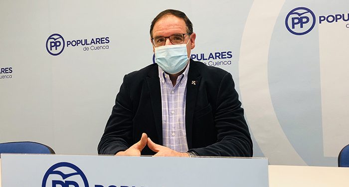 Prieto denuncia “los más de diez meses de excusas de la Junta para hacer llegar ayudas económicas a empresas y autónomos” 1 Benjamín Prieto