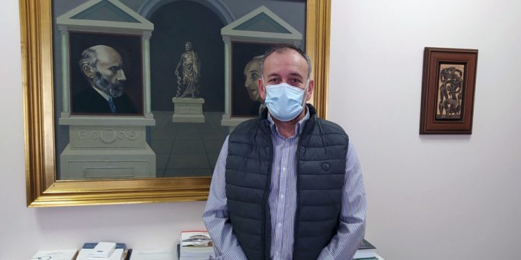 Carlos Molina vuelve a repetir como presidente del Ilustre Colegio de Médicos de Cuenca 1 Carlos Molina