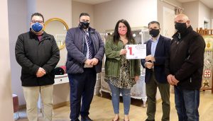 Concurso de Escaparates - La Coqueta Lola primer premio tradicional