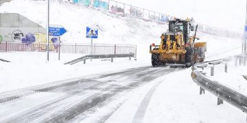El 77 por ciento de la Red Regional de Carreteras está afectada por la nieve y el hielo que está dejando la borrasca ‘Filomena’