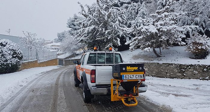 El Ayuntamiento de Huete habilita un teléfono de ayuda a emergencias provocadas por la nieve 1 El Ayuntamiento de Huete habilita un teléfono de ayuda a emergencias provocadas por la nieve