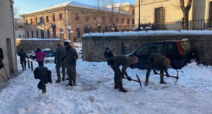 El Ejército finalmente sí actuará contra la nieve y el hielo en Guadalajara, Cabanillas y Albalate