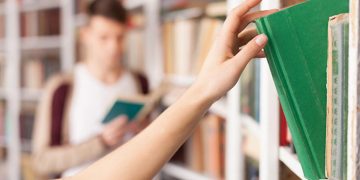 El Gobierno regional amplia la aplicación AbiesWeb, de gestión de bibliotecas escolares, a todos los centros educativos públicos de Castilla-La Mancha