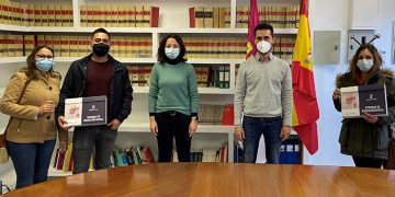 El Gobierno regional entrega dos viviendas de protección oficial en el municipio de El Pedernoso