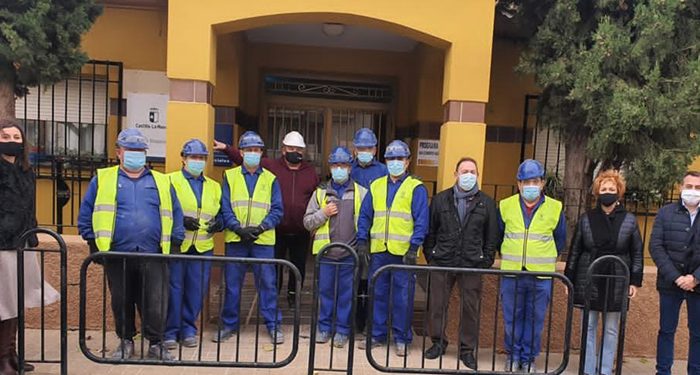 El Gobierno regional ha facilitado la contratación de diez personas en la localidad de San Clemente a través del programa RECUAL 1 El Gobierno regional ha facilitado la contratación de diez personas en la localidad de San Clemente a través del programa RECUAL