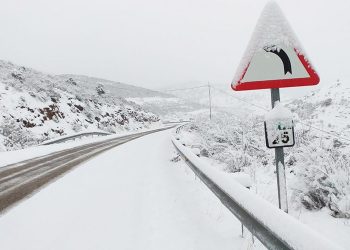 La Comisión de Vialidad Invernal de Guadalajara coordina los recursos disponibles para actuar en caso de nevadas y heladas que afecten a la red de carreteras 8 El Plan Infocam del Gobierno de Castilla-La Mancha suma ocho camiones con palas quitanieves para atender las emergencias meteorológicas de estos días