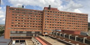 Fallece una mujer electrocutada en la urbanización Peñalagos de Pareja