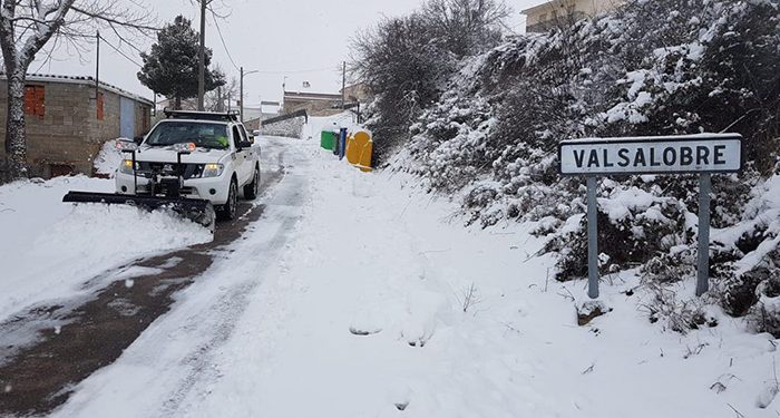 La Diputación de Cuenca en colaboración con GEACAM, realiza 80 actuaciones para limpiar la nieve y el hielo de las carreteras