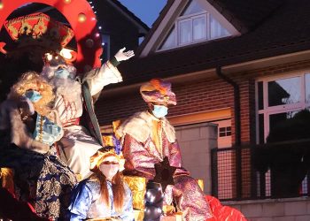 La ilusión viajó calle por calle en la Cabalgata de Reyes de Cabanillas
