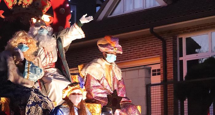 La ilusión viajó calle por calle en la Cabalgata de Reyes de Cabanillas