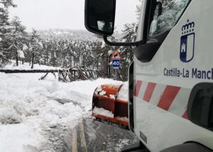 La Junta tiene preparado un dispositivo especial para hacer frente a las incidencias que pueda provocar la nieve en la Red Regional de Carreteras