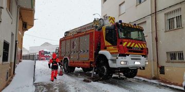 Los bomberos de la Diputación de Cuenca han realizado 112 intervenciones de prevención para evitar la caída de nieve y hielo