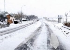 Más de 1.560 kilómetros de la red regional de carreteras afectados por el temporal de nieve en Cuenca y 1.408 en Guadalajara