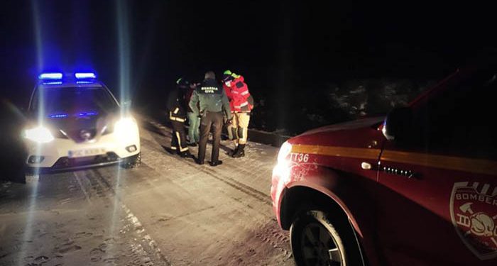 Rescatadas seis personas en Corralejo y Peñalba de la Sierra a causa de la nieve y el hielo