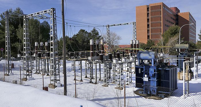 Sin incidencias el cambio de suministro eléctrico del Hospital desde la subestación al nuevo centro de seccionamiento 1 Sin incidencias el cambio de suministro eléctrico del Hospital desde la subestación al nuevo centro de seccionamiento