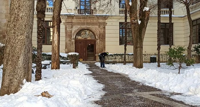 Todos los colegios de Guadalajara tienen clase presencial salvo La Arboleda de Pioz y 15 rutas escolares se han visto afectadas por el hielo 1 Todos los colegios de Guadalajara tienen clase presencial salvo La Arboleda de Pioz y 15 rutas escolares se han visto afectadas por el hielo
