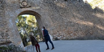 Adjudicadas las obras para actuar en la muralla de Alarcón con una inversión de 200.000 euros