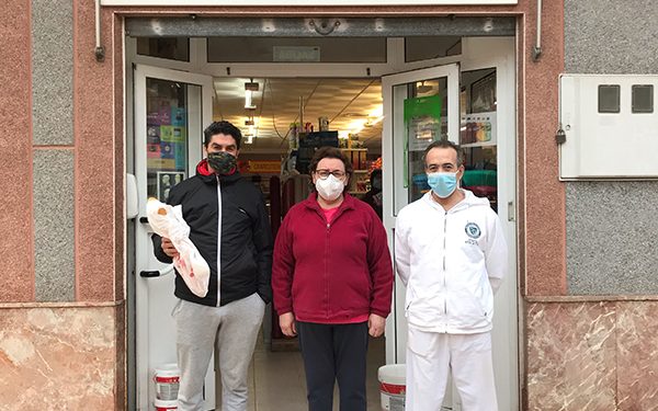 AFEPAN otorga dos meses de pan gratis para Yasmina como primer bebé nacido en la provincia de Cuenca en 2021