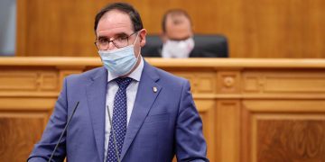 Prieto reivindica la capacidad de gestión de los alcaldes y pide transparencia y más fondos europeos para los Ayuntamientos