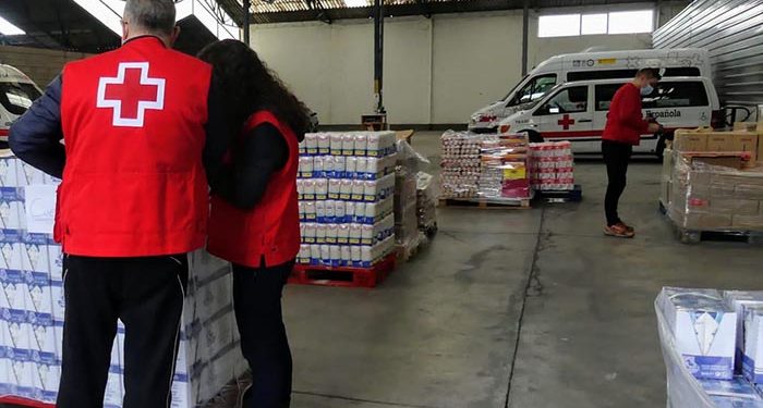 Cruz Roja distribuye 120.945 kilos de alimentos a 3.700 personas vulnerables de la provincia de Cuenca 1 Cruz Roja distribuye 120.945 kilos de alimentos a 3.700 personas vulnerables de la provincia de Cuenca