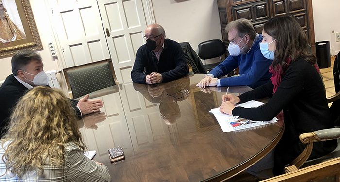 Dolz recibe al nuevo presidente de Cáritas, Pedro Bordallo 1 Dolz recibe al nuevo presidente de Cáritas, Pedro Bordallo