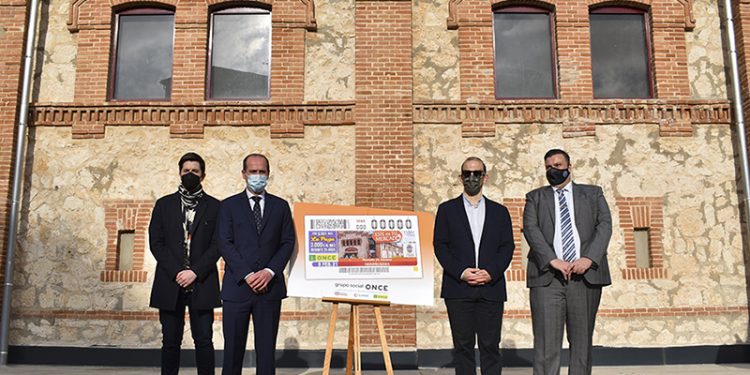 El Ayuntamiento de Guadalajara reafirma su compromiso con la ONCE y la igualdad de acceso para personas con capacidades diferentes 1 El Ayuntamiento de Guadalajara reafirma su compromiso con la ONCE y la igualdad de acceso para personas con capacidades diferentes