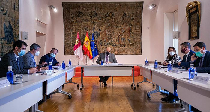 El Gobierno regional aborda con diputaciones y FEMP el Plan para captar los fondos europeos 1 El Gobierno regional aborda con diputaciones y FEMP el Plan para captar los fondos europeos