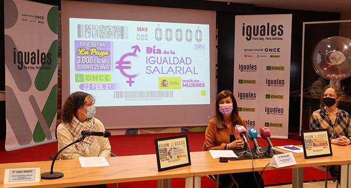 El Gobierno regional colabora con la ONCE en su tarea de reivindicación de la igualdad salarial entre mujeres y hombres