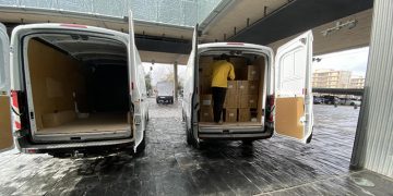 El Gobierno regional ha distribuido esta semana casi 600.000 artículos de protección para profesionales sanitarios