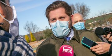 El Gobierno regional introduce como básico el derecho a la movilidad en la Ley frente a la despoblación de Castilla-La Mancha