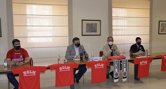 El rector de la UCLM compromete el “apoyo firme” al deporte a través de la convocatoria de ayudas 1 El rector de la UCLM compromete el “apoyo firme” al deporte a través de la convocatoria de ayudas