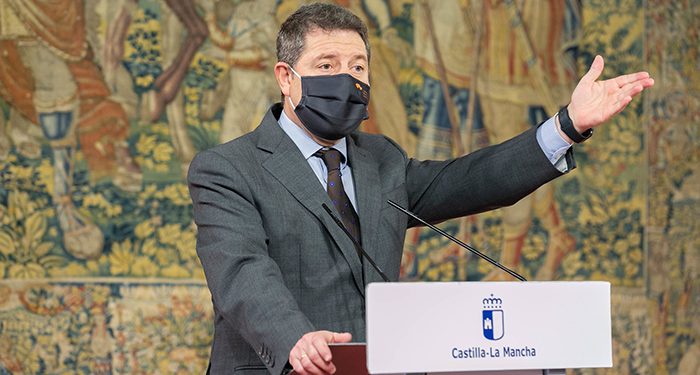 Page anuncia que hoy han llegado más vacunas y avisa que pedirá medidas más tajantes si los contagios no bajan 1 Emiliano García-Page