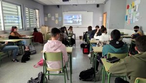 Investigadoras de la UCLM muestran su trabajo científico a miles de estudiantes de centros educativos de la región