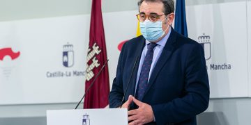El covid empieza a dar un respiro en Castilla-La Mancha aunque los números «son delicados»