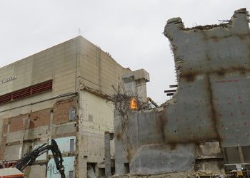 La demolición del muro del Edificio de Contención de Zorita a punto de finalizar
