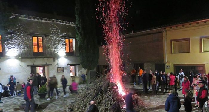 Las Águedas, las Candelas y un mundo rural que se escapa 1 Las Águedas, las Candelas y un mundo rural que se escapa
