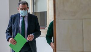 Para entrar en los bares será necesario registrarse en una aplicación de control de rastreo de casos