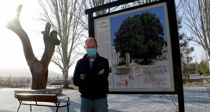 Pareja embellece y completa progresivamente el Parque de la Olma Vieja 1 Pareja embellece y completa progresivamente el Parque de la Olma Vieja