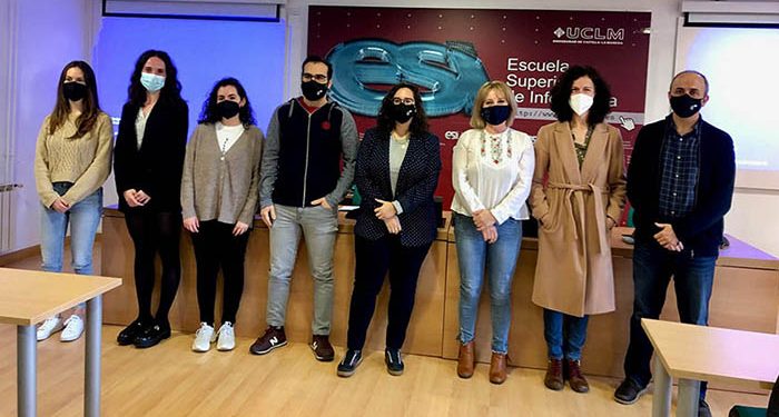 Un grupo de estudiantes de la Escuela de Informática de Ciudad Real desarrollan la web de la tienda solidaria de AFANION