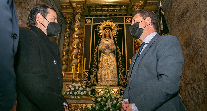 Page recorre, en capilla, algunas de las hermandades de la Semana Santa de Cuenca