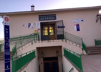 Albalate retoma en Aula Mentor para facilitar la reinserción o mejora laboral de personas adultas