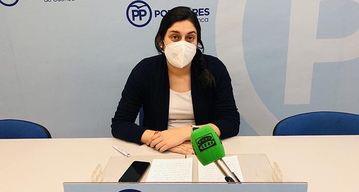 Jiménez exige a la Junta “planificación y rapidez en vacunar” y que deje de crear confusión “con sus cambios de criterio” 1 Beatriz Jiménez