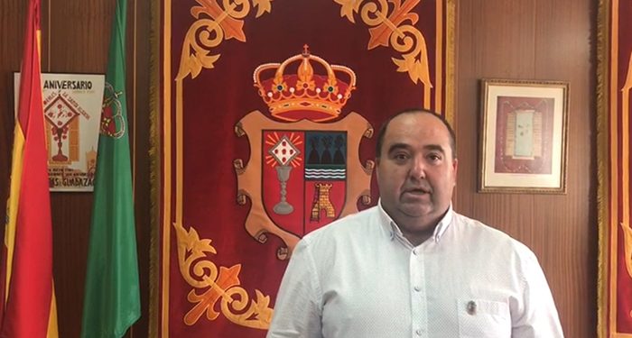 El alcalde de Carboneras agradece al jefe de Seguridad del Rey Felipe “la vinculación y el orgullo que siente por su pueblo, Carboneras” 1 Carlos Arteche