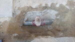 Continúan las mejoras en la red de distribución de agua en Cuenca este miércoles en la zona del final de la avenida Juan Carlos I