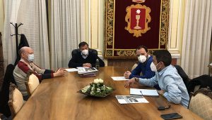 Dolz se compromete con la Asociación de Usuarios AVE Cuenca a solicitar mejoras en los servicios