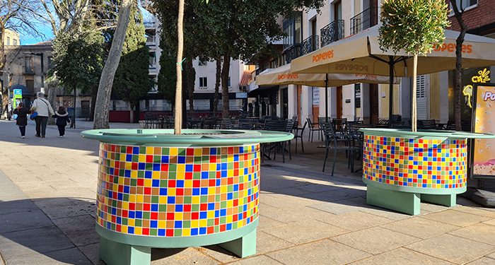 El Ayuntamiento de Guadalajara inicia la sustitución de jardineras deterioradas en el casco histórico