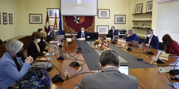 El Consejo Social de la UCLM apoya la convocatoria de becas para situaciones especiales del estudiantado