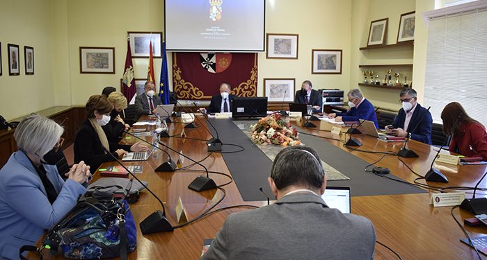 El Consejo Social de la UCLM apoya la convocatoria de becas para situaciones especiales del estudiantado 1 El Consejo Social de la UCLM apoya la convocatoria de becas para situaciones especiales del estudiantado